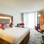 Novotel Massy 4* Палезо