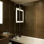 Otel Novotel Massy 4*