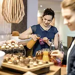 Otel Novotel Massy 4*