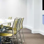 Novotel Massy Otel