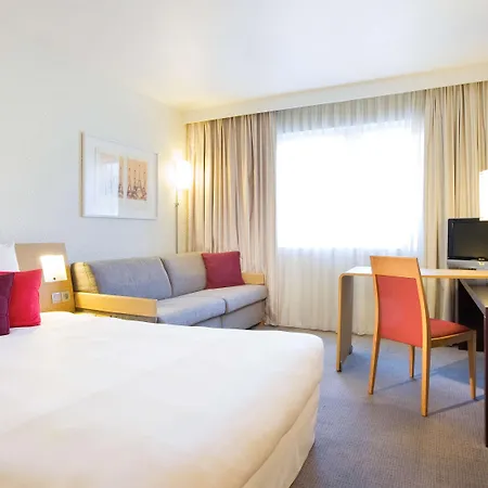 Novotel Massy 4*