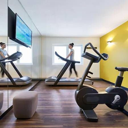 Novotel Massy 4*