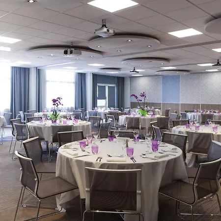 Novotel Massy Hotel Palaiseau